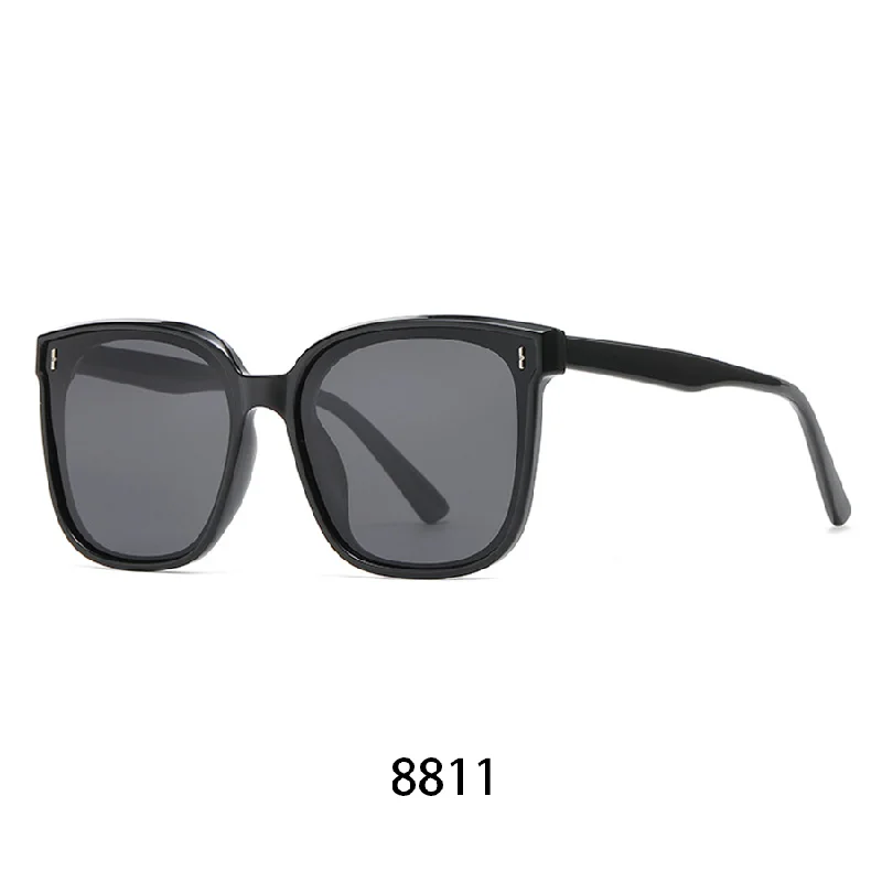 Black 8811