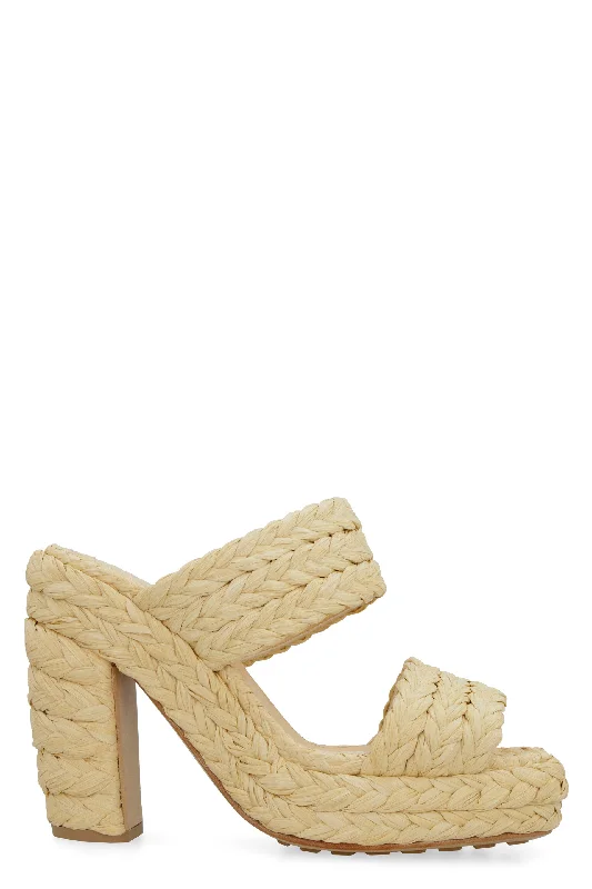 Women’s sandals mesh airy feel -BOTTEGA VENETA Women's White Square Toe Raffia Sandals with Rubber Sole and Block Heel for SS23